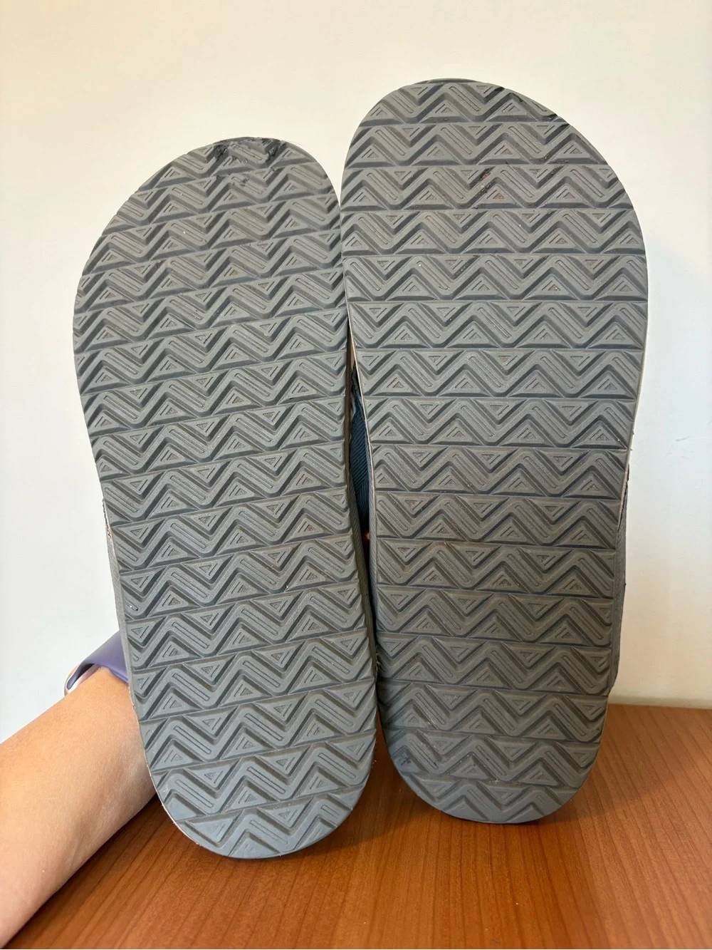 REEF The Raglan Water Friendly Flip Flop Sandals for Men size 9